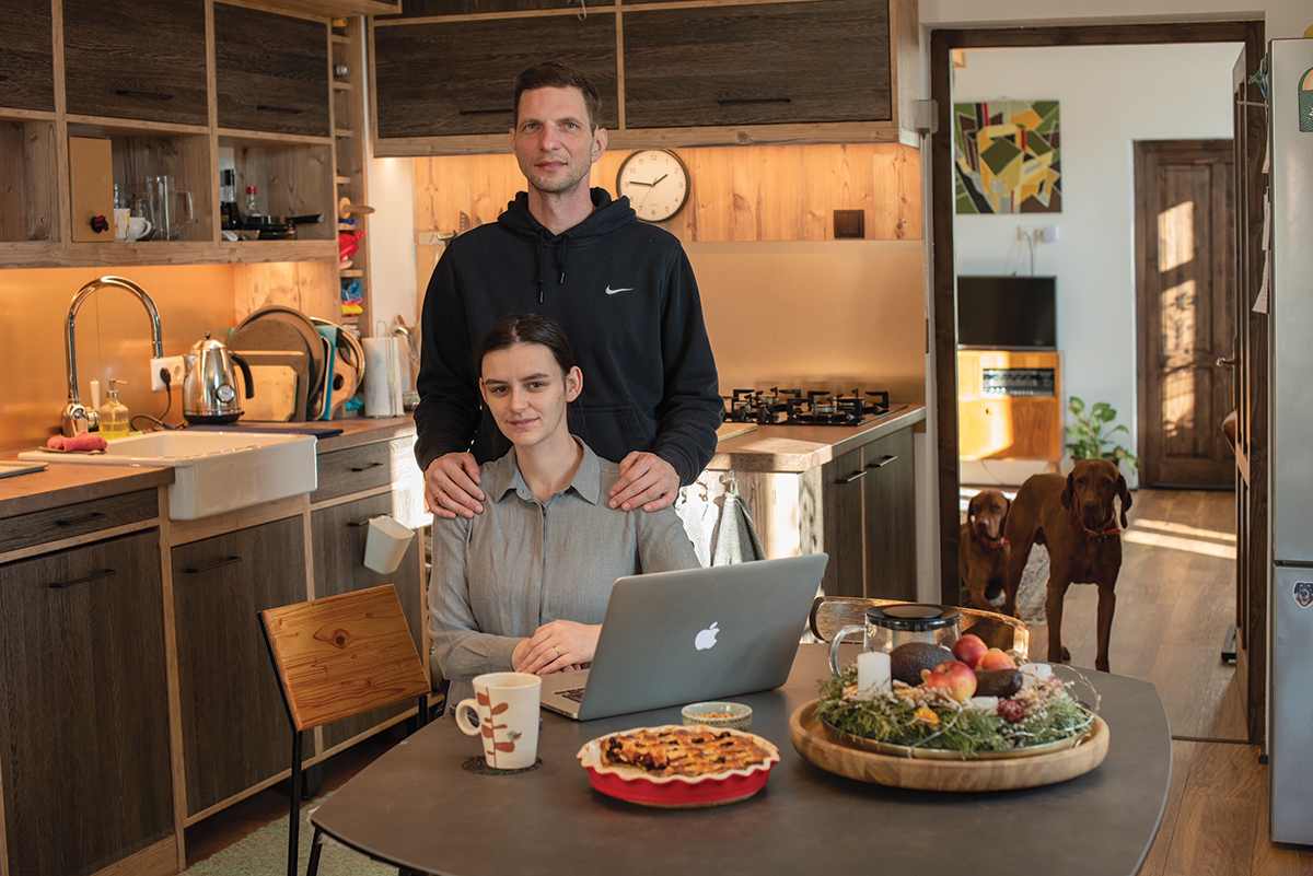 Szász-Bányász Anna